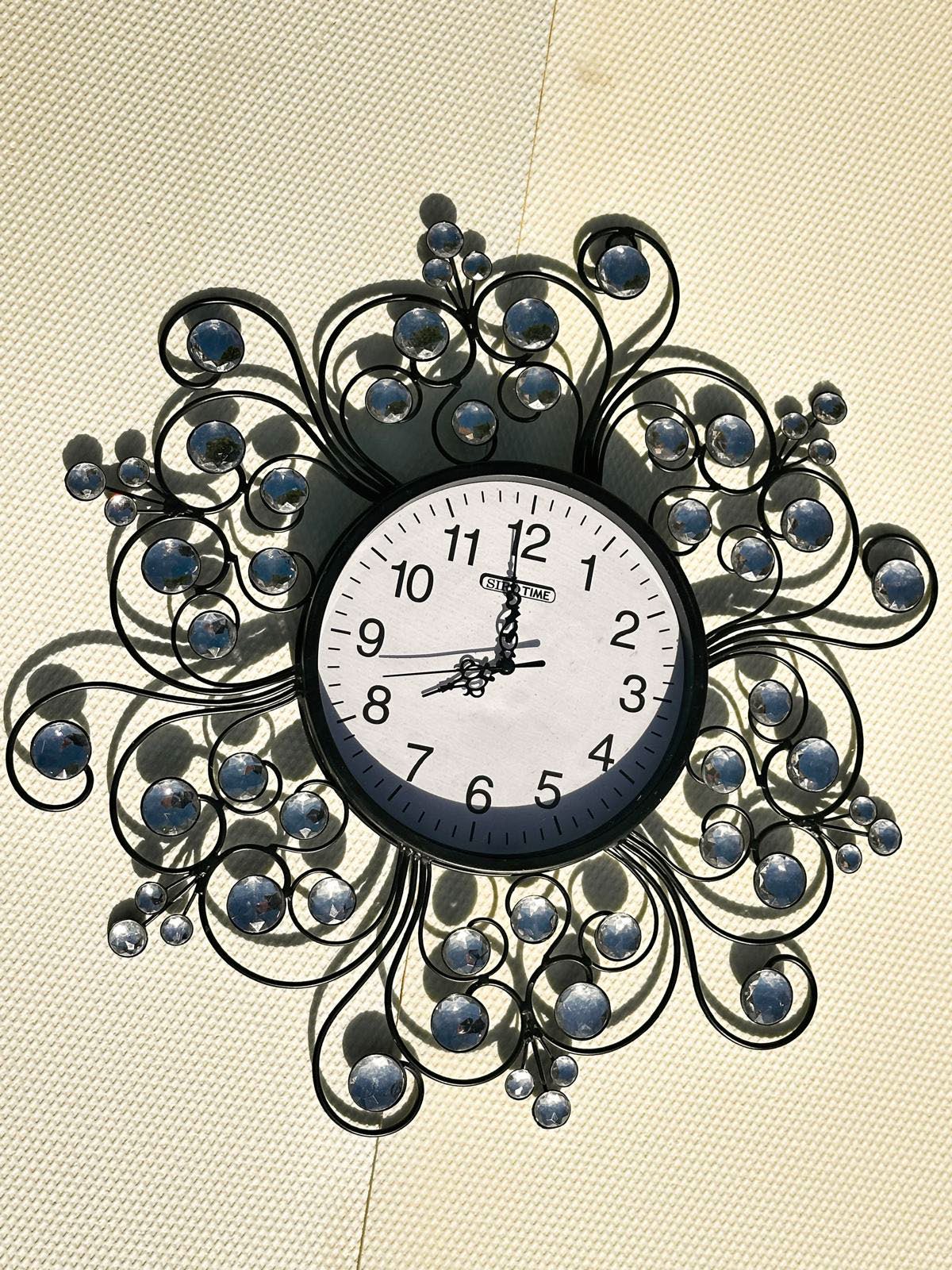 orologio-da-parete-decorativo-con-cristalli